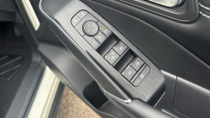 Nissan Qashqai 1.3 DiG-T MH N-Connecta 5dr Petrol Hatchback